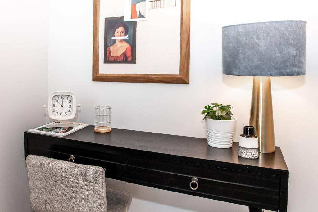 Modern Nordic Escape, 3Br Near Wem & Dt, Aircon & Fireplace, Wifi, Sleeps 6! Edmonton Eksteriør billede